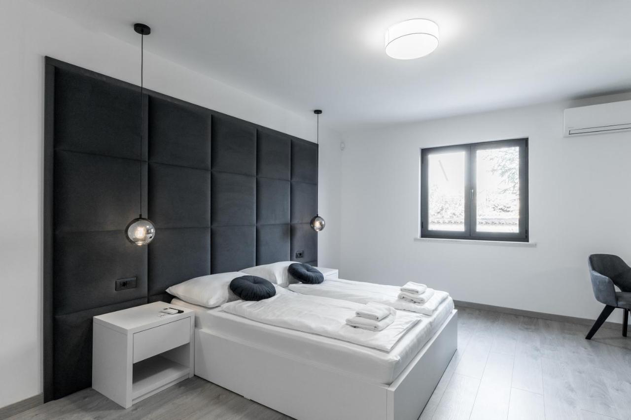Boutique Suites Joyce Medulin With Free Parking 외부 사진