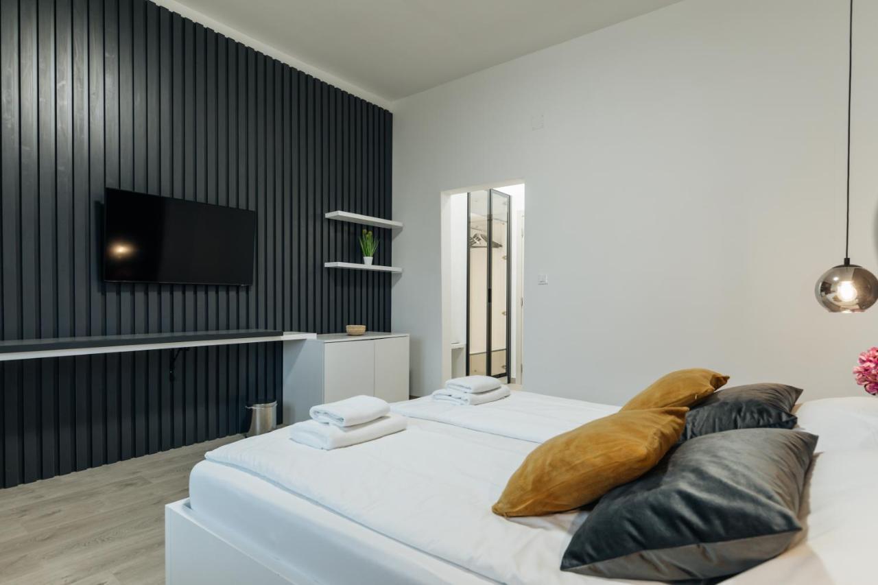 Boutique Suites Joyce Medulin With Free Parking 외부 사진
